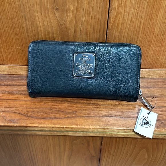 The Nightmare Before Christmas Wallet by Jasmine Becket-Griffith - Picture 3 of 6